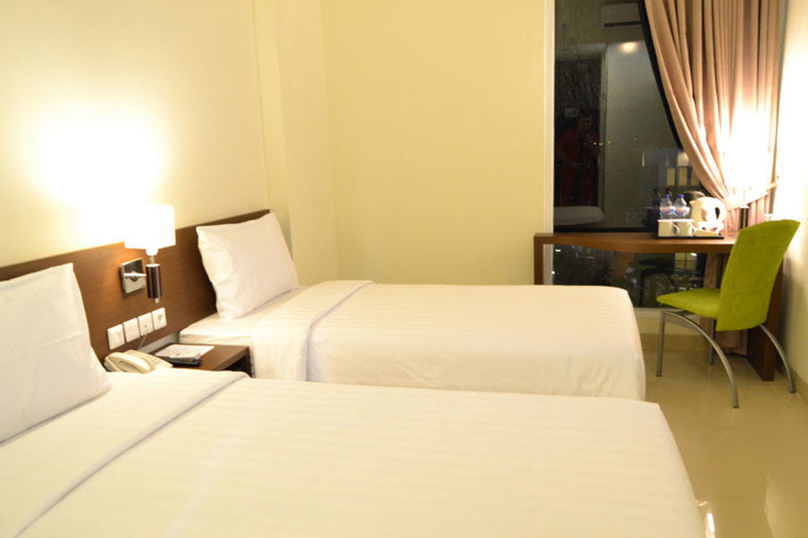 Ibis Budget Cikarang Festival Bekasi Kültér fotó